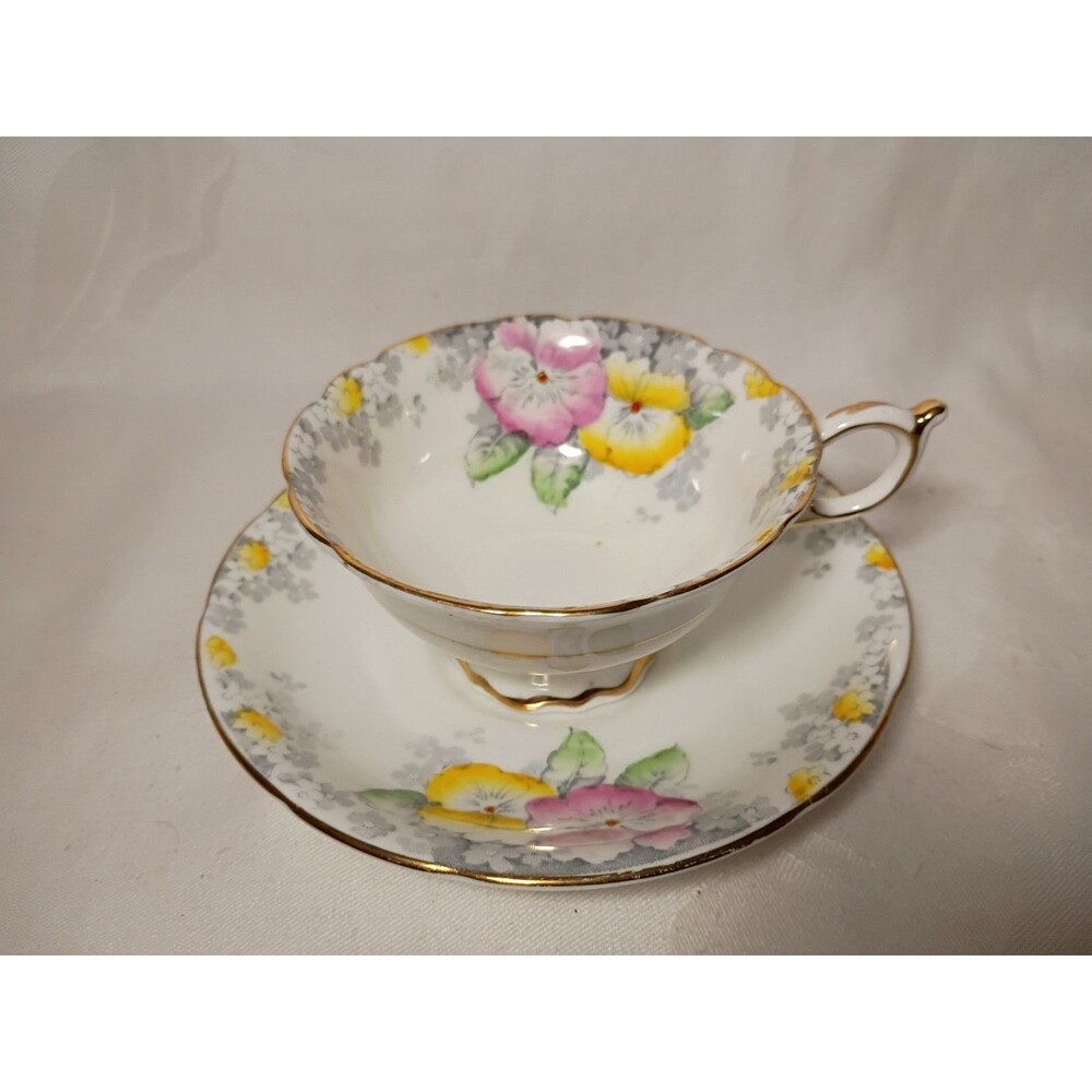 Paragon Bone China By Appt. To Her Majesty The Queen Teacup & Saucer "Pansies"